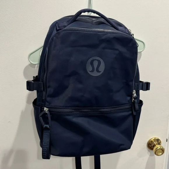 big shoulder bags for men travel His Duffel Bag™️ backpack with front zip pocket Color:Pink Lemonade Glow its practical zippered compartment JanSport Super Snack Lunch
